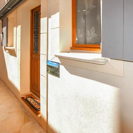 Stunning In With Kitchen Сasa de vacaciones